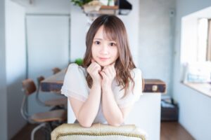 顔イマイチでも性格いい奴には彼女いる←これマジ？