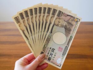 Z世代「月10万円投資しています」ワイ「その10万円を趣味や経験に使わないのかい？」