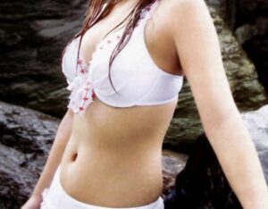 【画像】台湾チアガールさん、ほぼパンツが見えてしまう