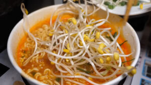 【悲報】韓国にあるラーメン専用コンビニ、すごすぎる